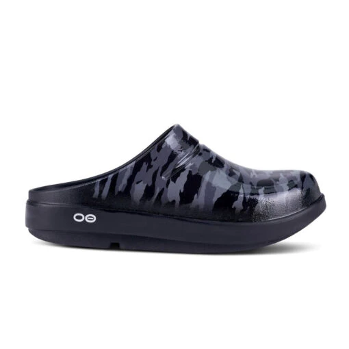 'OOFOS' Women's OOcloog Luxe Pixel Clog - Black / Camo -Shoes Boot Store