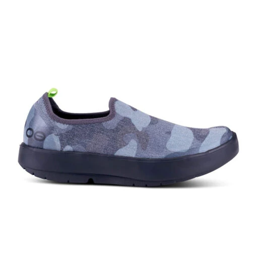 'OOFOS' Women's OOmg EeZee Low Shoe - Black / Grey Camo -Shoes Boot Store